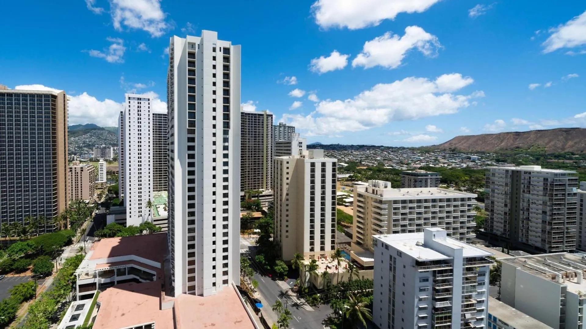 Waikiki Beach Marriott Resort & Spa Гонолулу